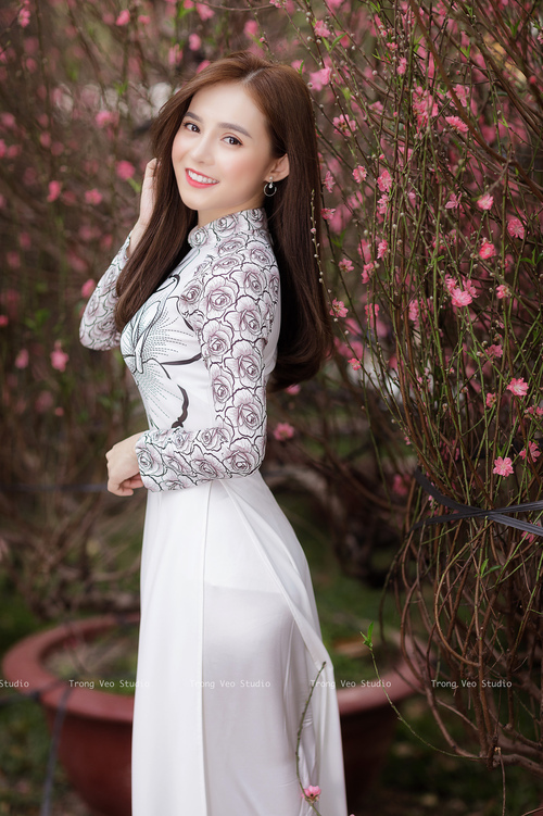 宿命之环，戈麦斯手刃故国，巴萨的智利硬仗与一个人的圆满