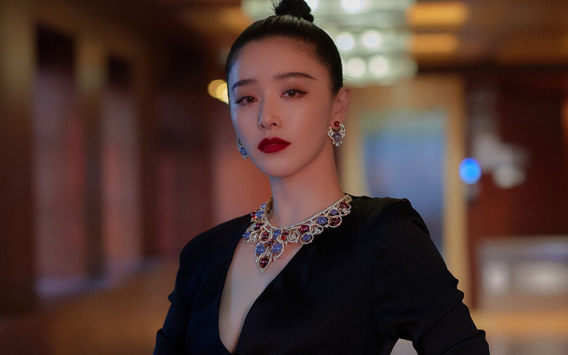 爱游戏在线-宿命的齿轮，2026世界杯D组生死战，葡萄牙碾压厄瓜多尔后，奥斯梅恩在另一片战场写下唯一答案